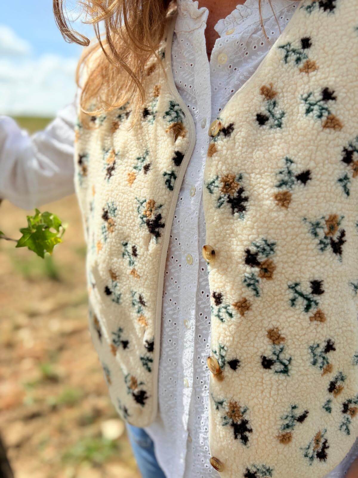 Gilet sans manches femme sherpa fleurie – Douce, chaude