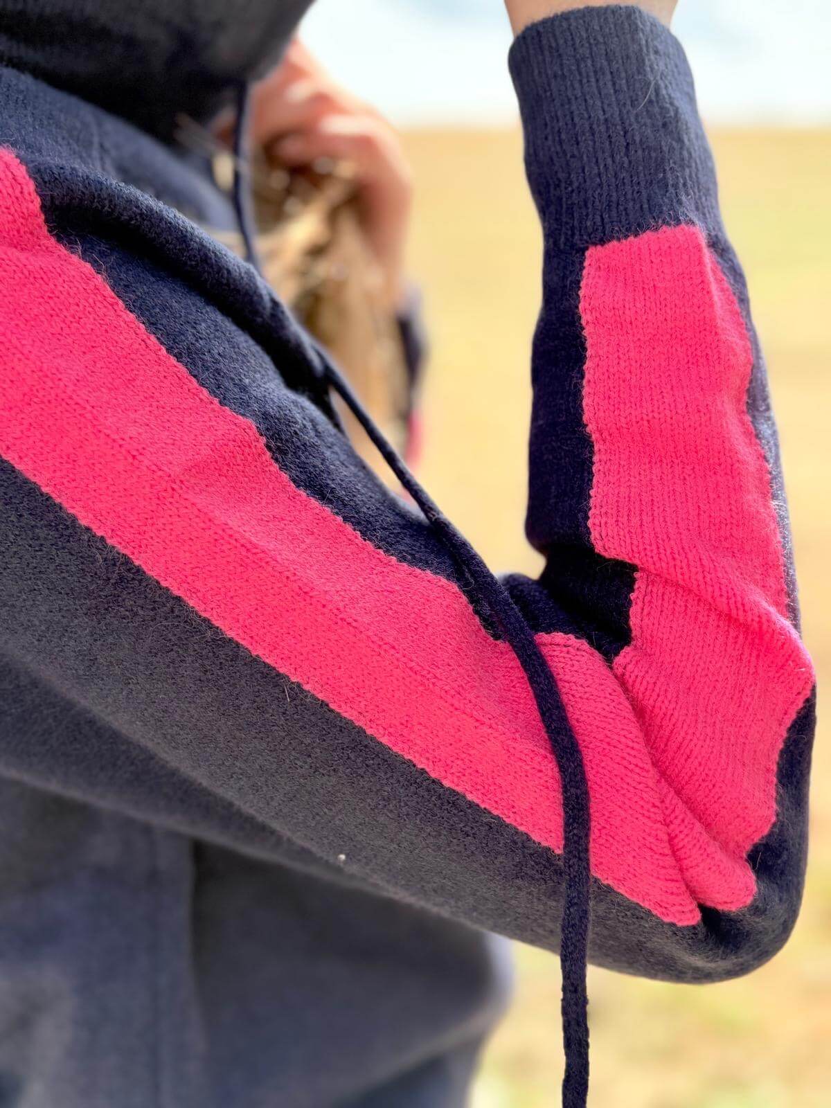 Gilet zippé femme à capuche matière douce bleu marine