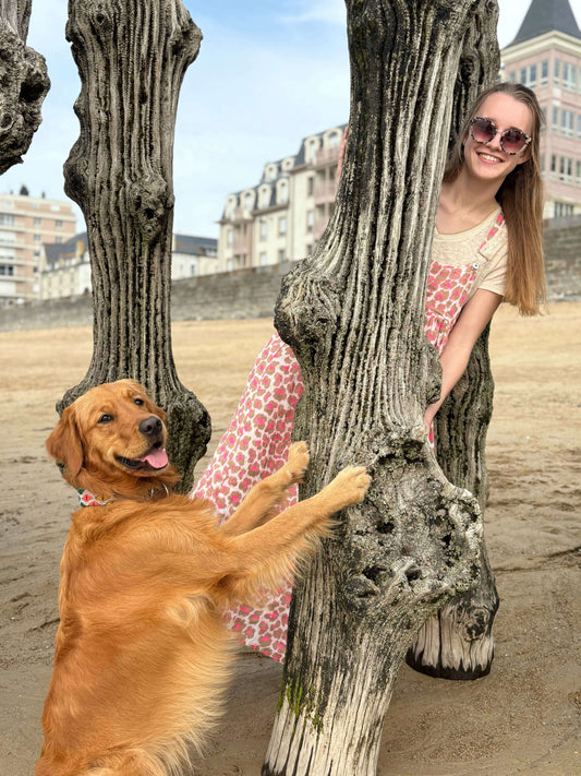 Robe salopette léopard rose en lin avec chien – La Bohème Parisienne