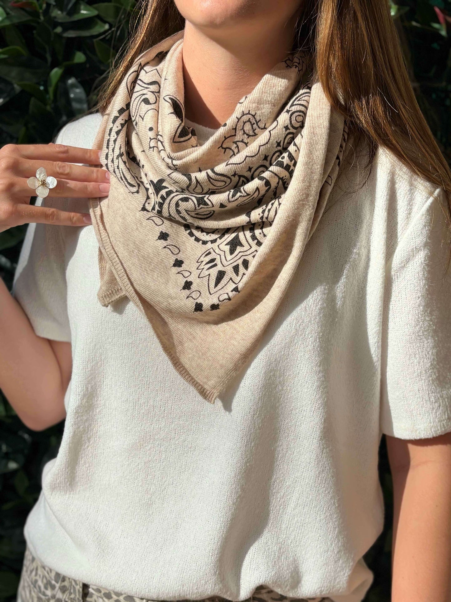 Foulard carré femme motif bandana bohème chic