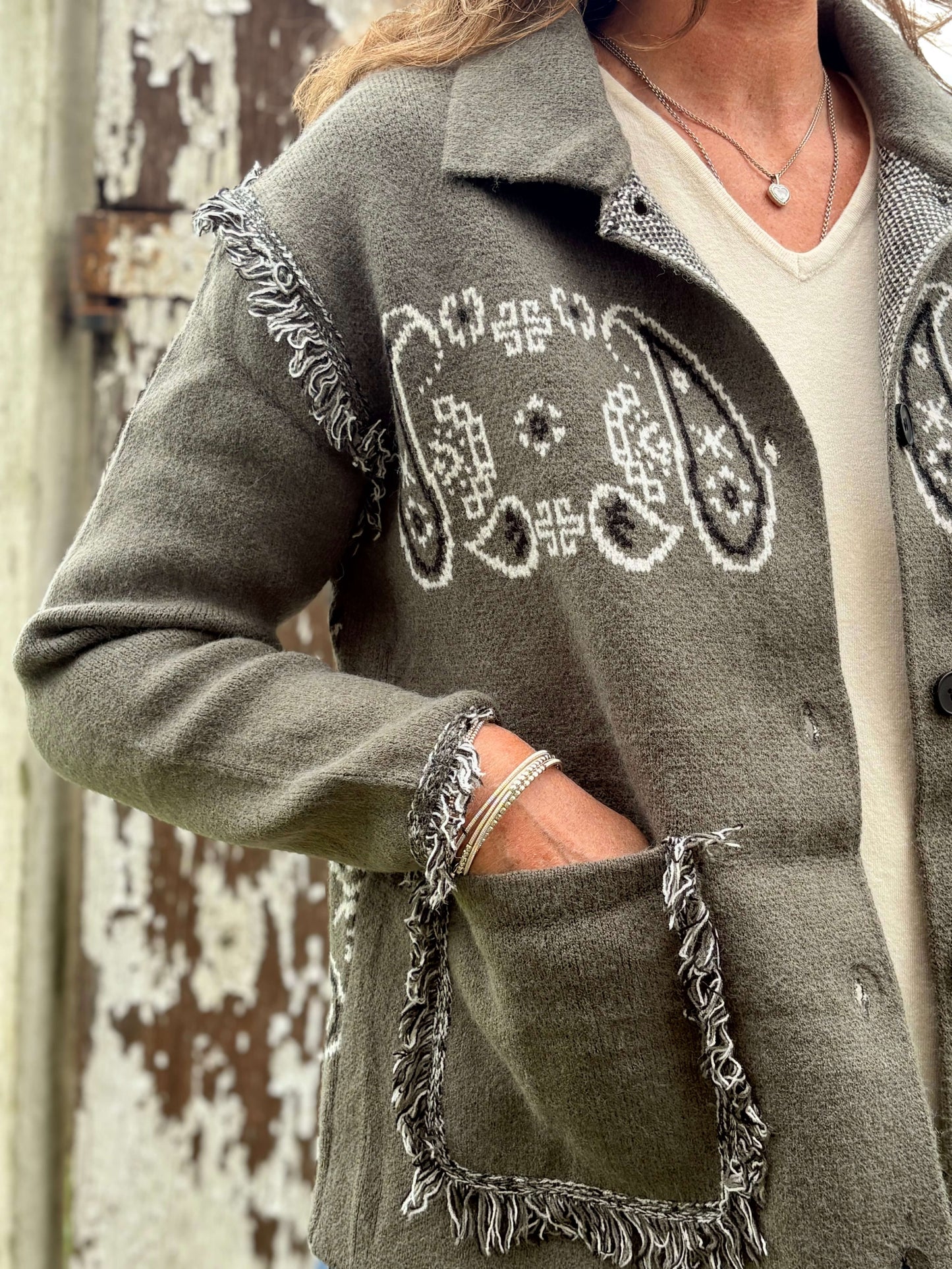 Détail poche veste bandana femme