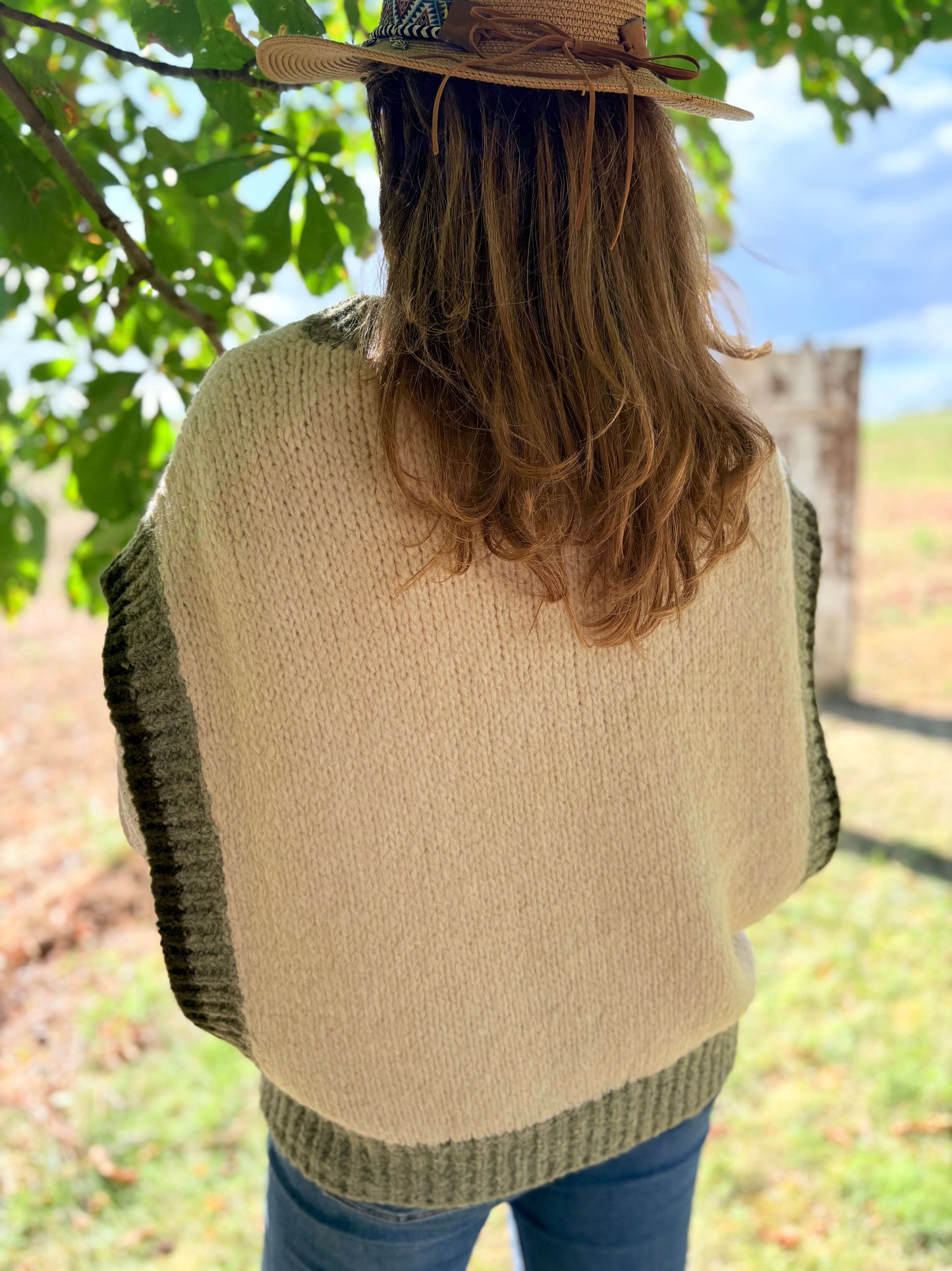 Pull sans manches beige et kaki en maille dos