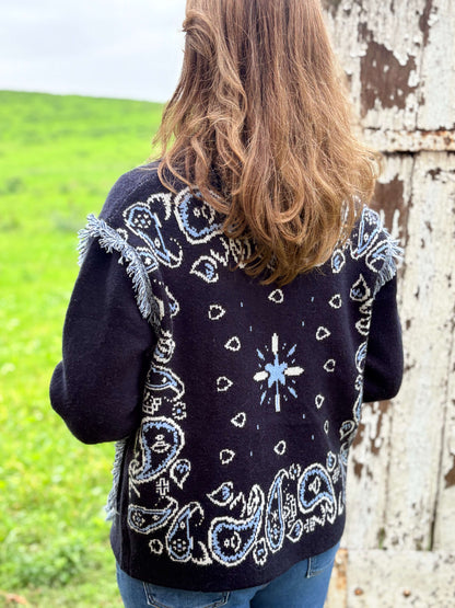 Veste femme motif bandana et franges bohème chic