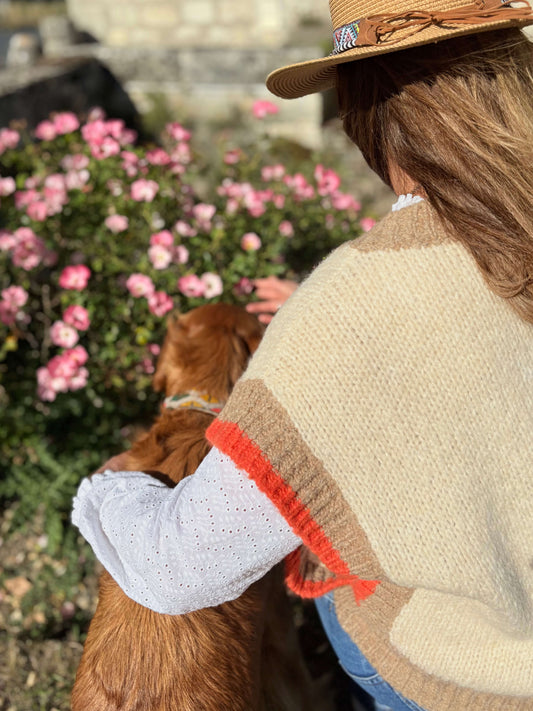 Dos pull sans manches beige et orange pour femme