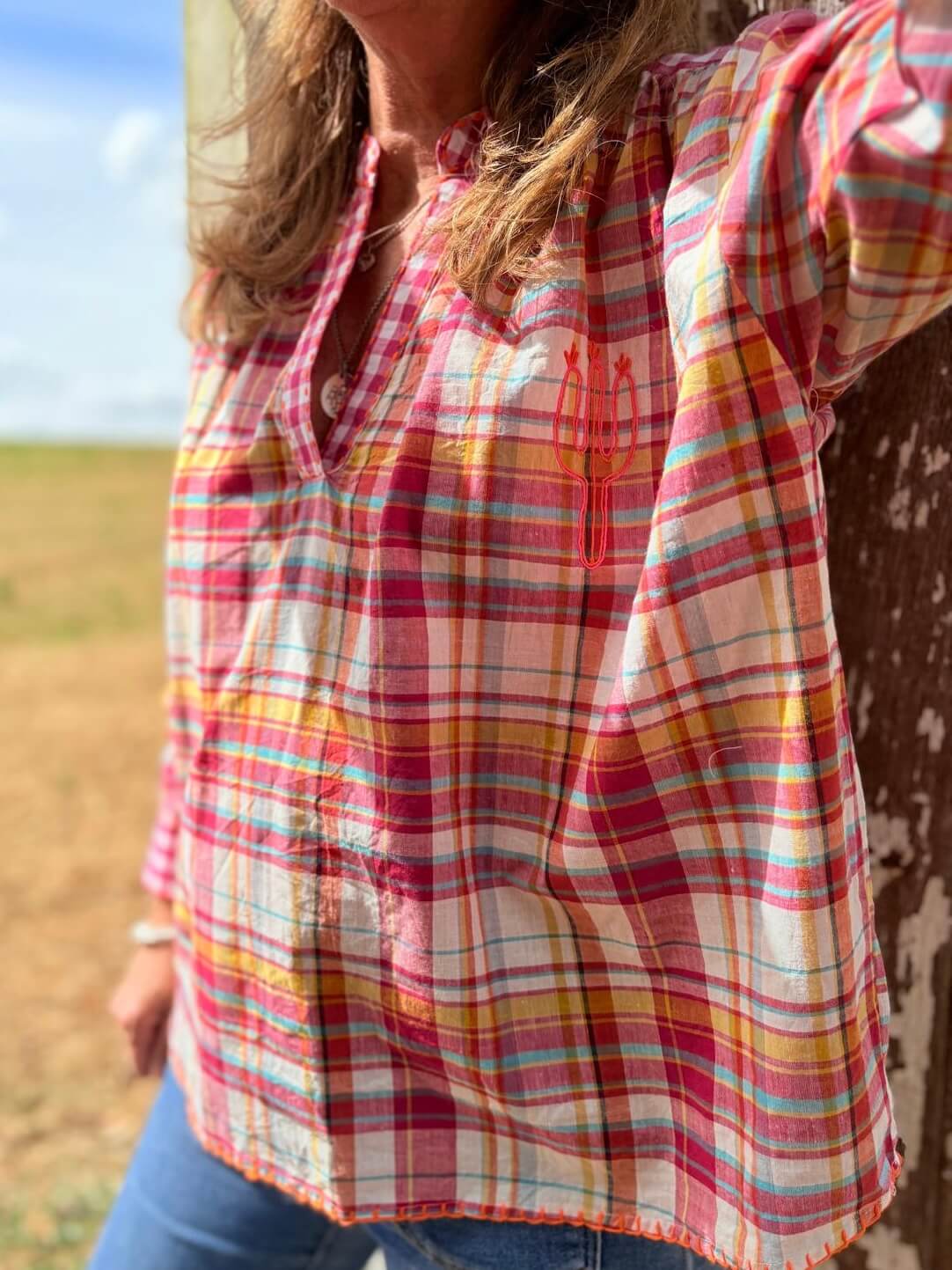 Chemise bohème à carreaux avec broderie dos 100% coton