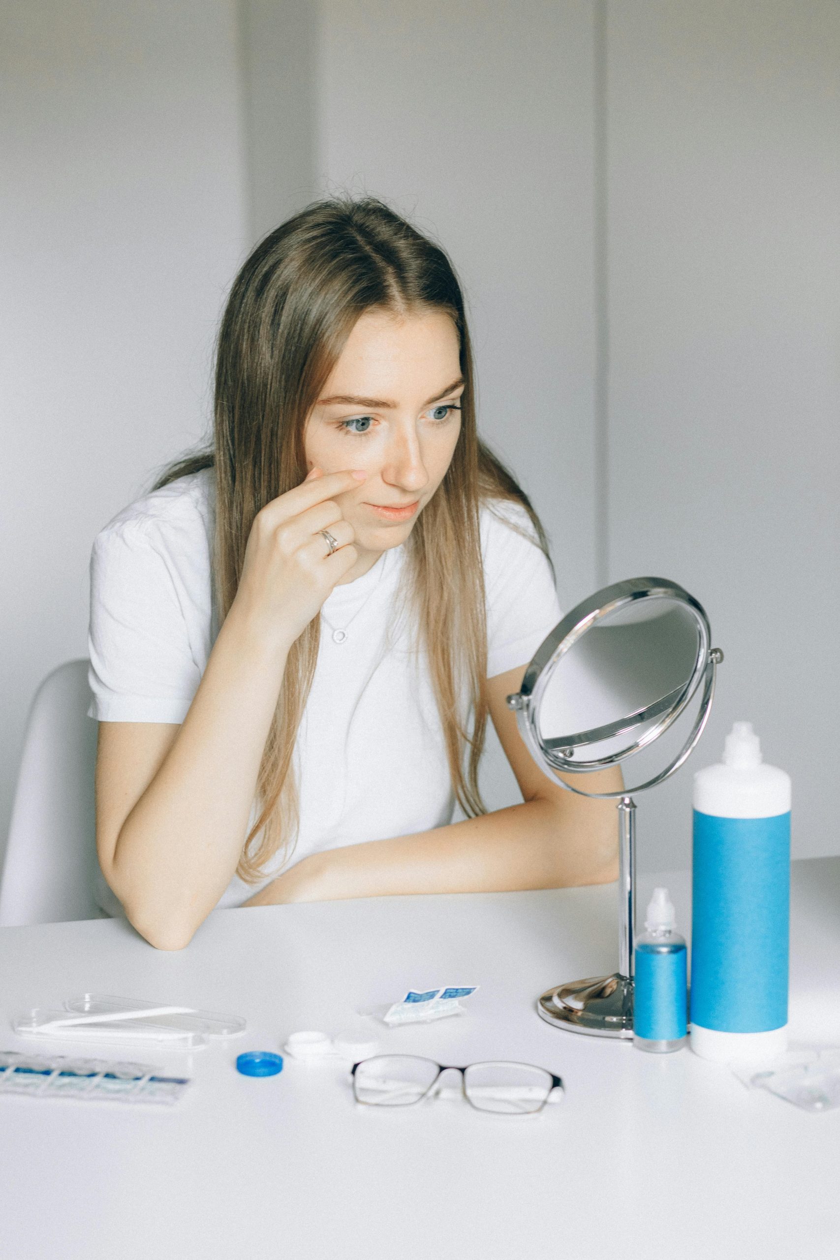 Oublier les lentilles pour dormir : conséquences santé