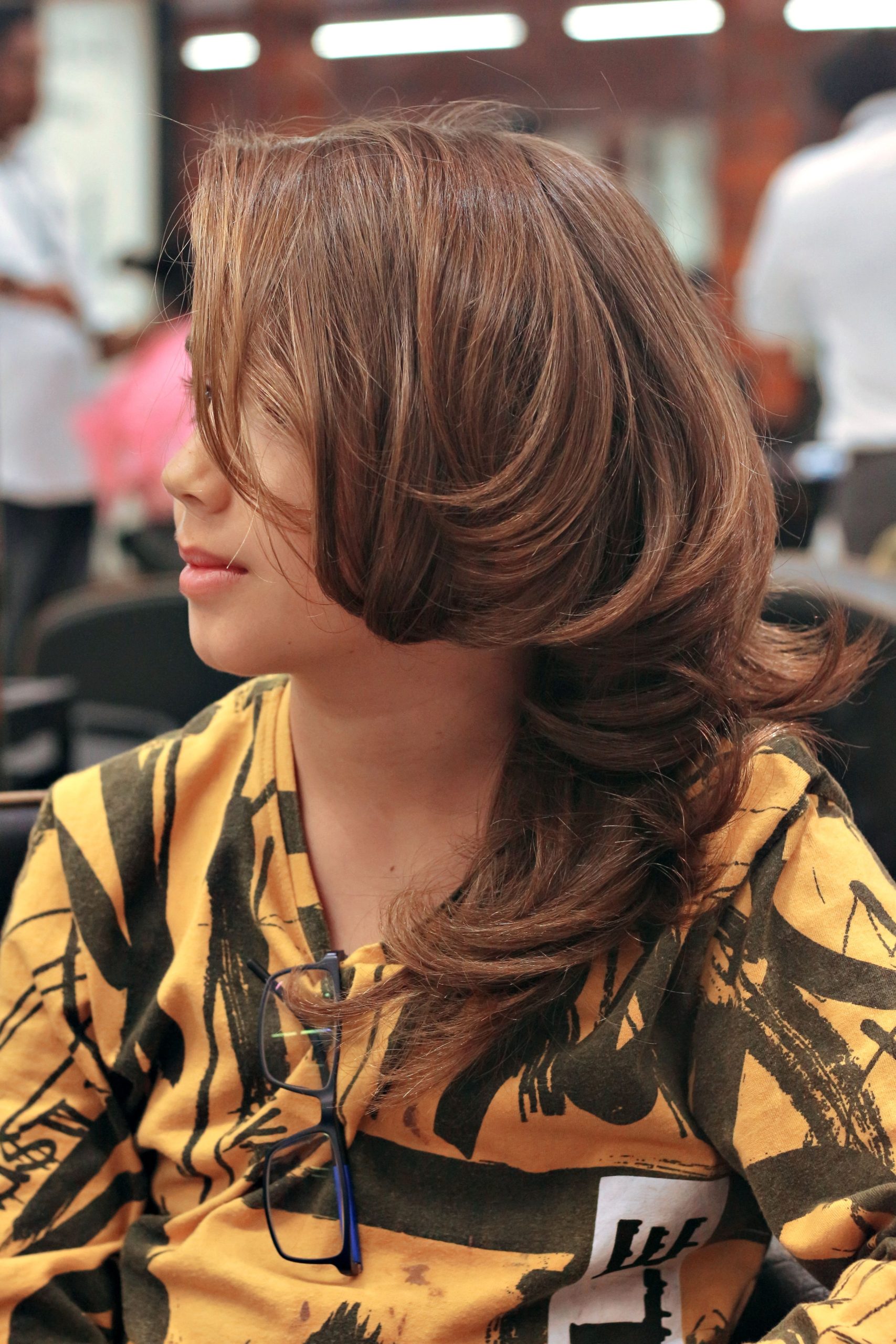 Coupe de cheveux rajeunissante pour femme