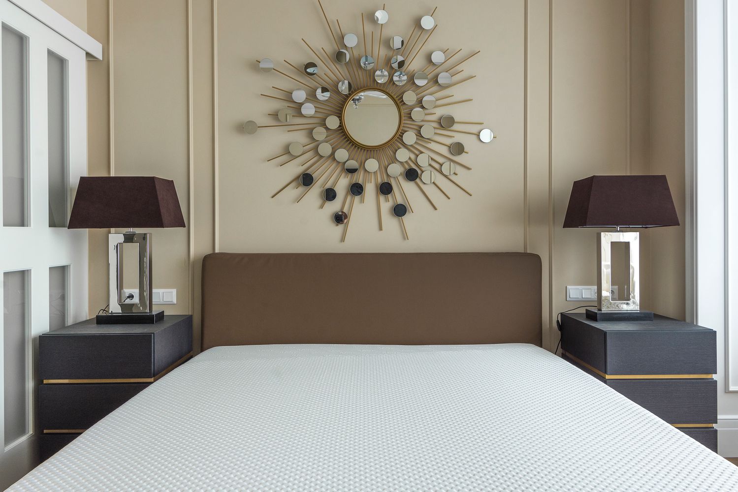 Chambre lumineuse et rangée